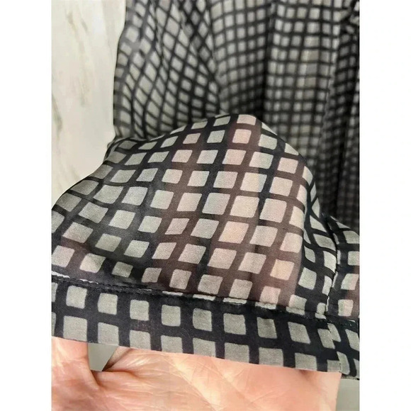 Graumann Women's Sheer Geometric Print‎ Blouse Black Size M 100% Silk - Picture 5 of 7